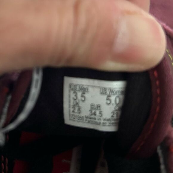 Vans Stackform x Disney Womens Size 5 Shoes 'Poison Apple' Snow White - Picture 7 of 7